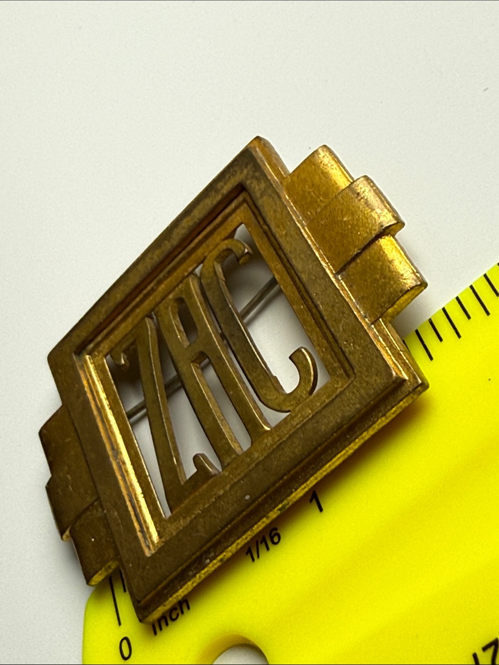 Antique ZAC Gold Tone Monogram Brooch art deco circa 1920’s brass distressed - Picture 6 of 10